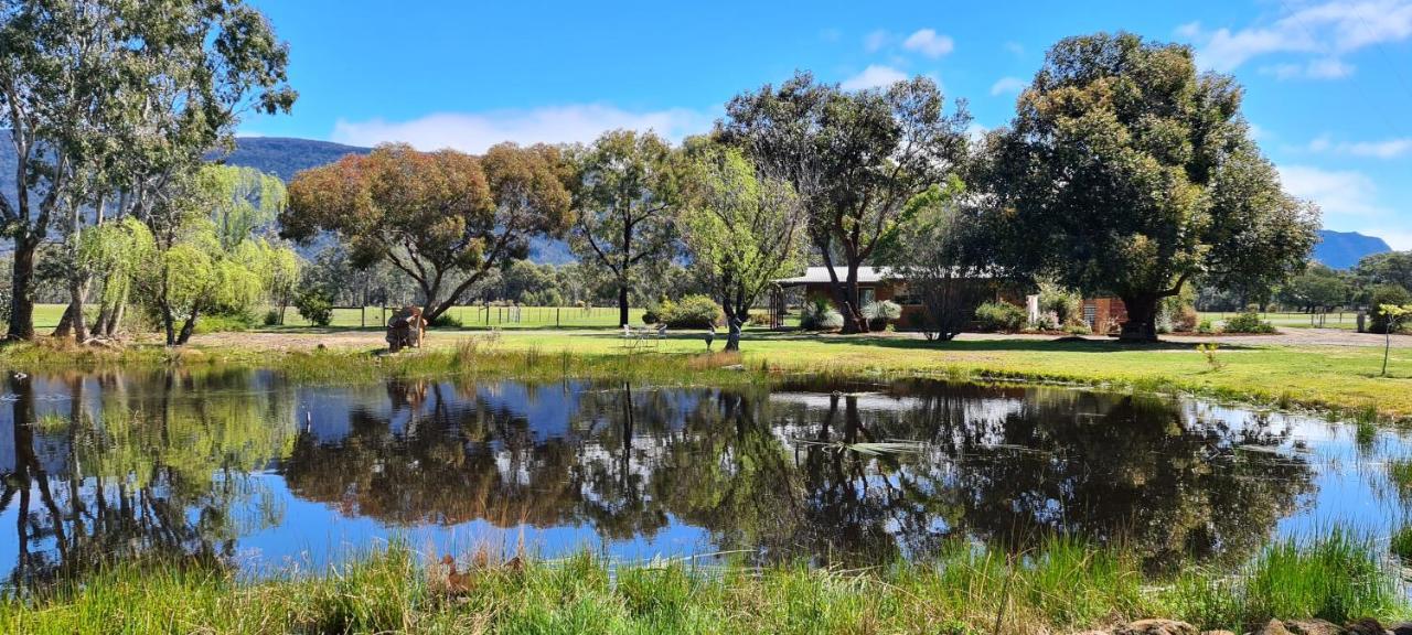 Halls Haven Holiday Units Halls Gap Bagian luar foto