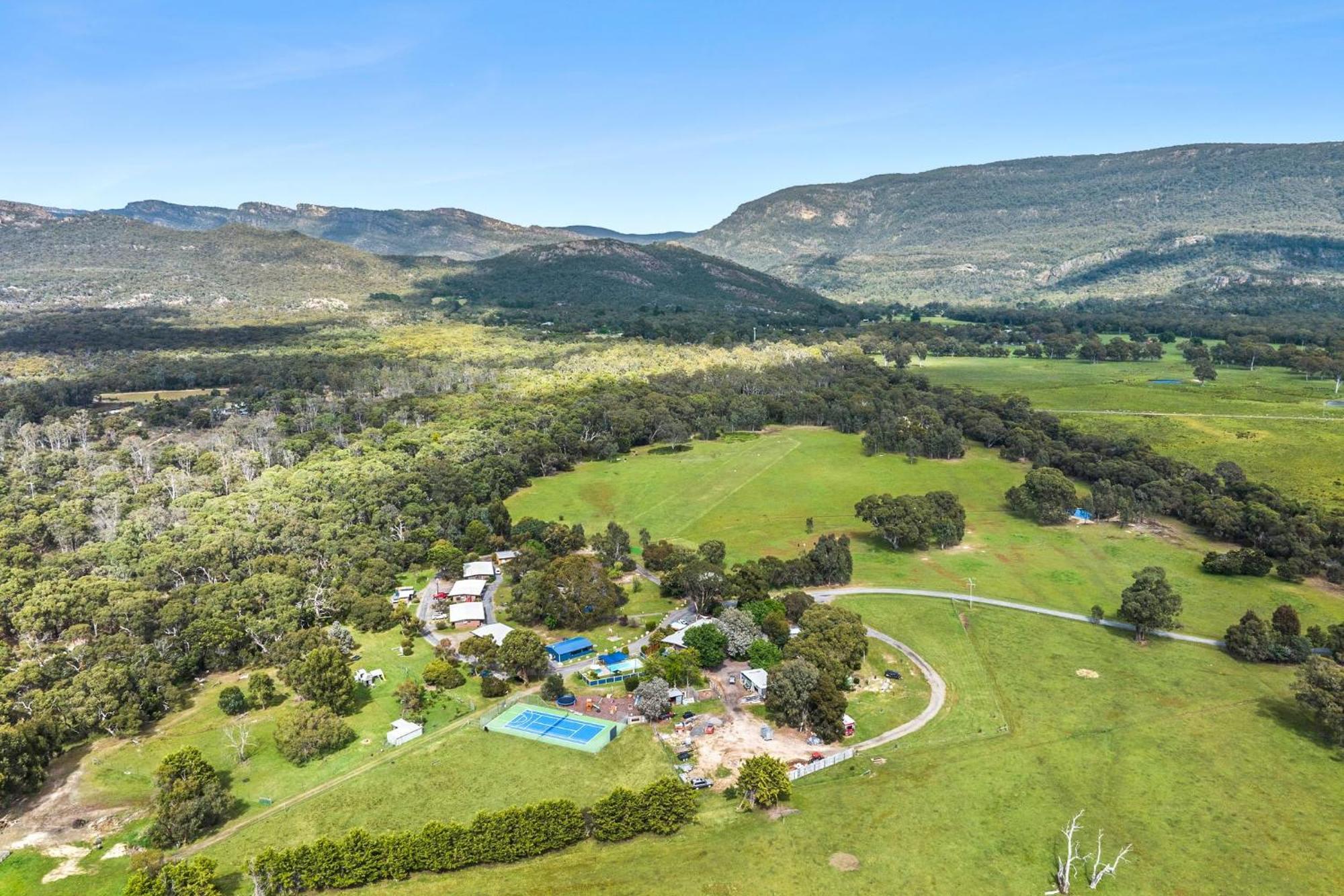 Halls Haven Holiday Units Halls Gap Bagian luar foto