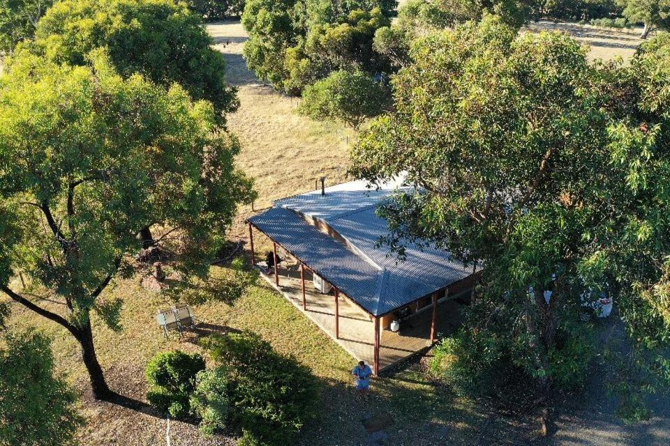 Halls Haven Holiday Units Halls Gap Bagian luar foto